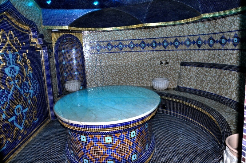 Стол в хамаме